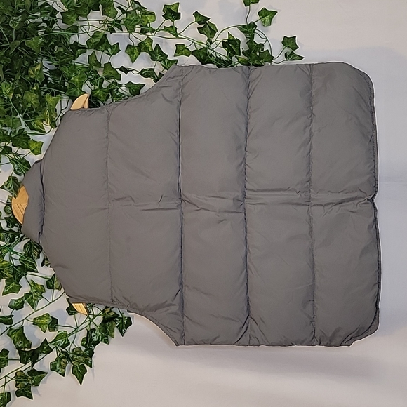 L.L. Bean. Puffer Vest. Goose Down. Size Large. - Picture 4 of 7